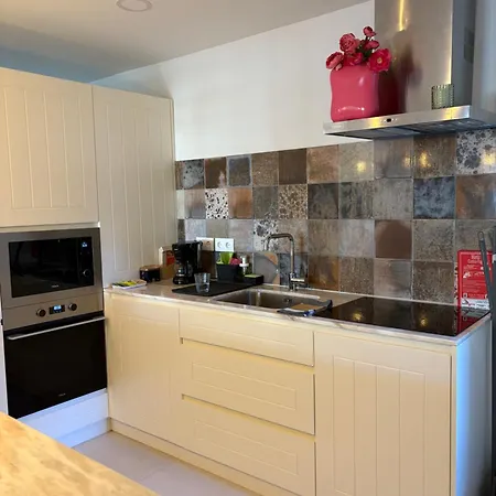 Apartment By River Porto